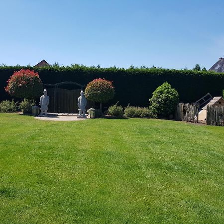 Ferienwohnung De achtertuin Maasmechelen Exterior foto