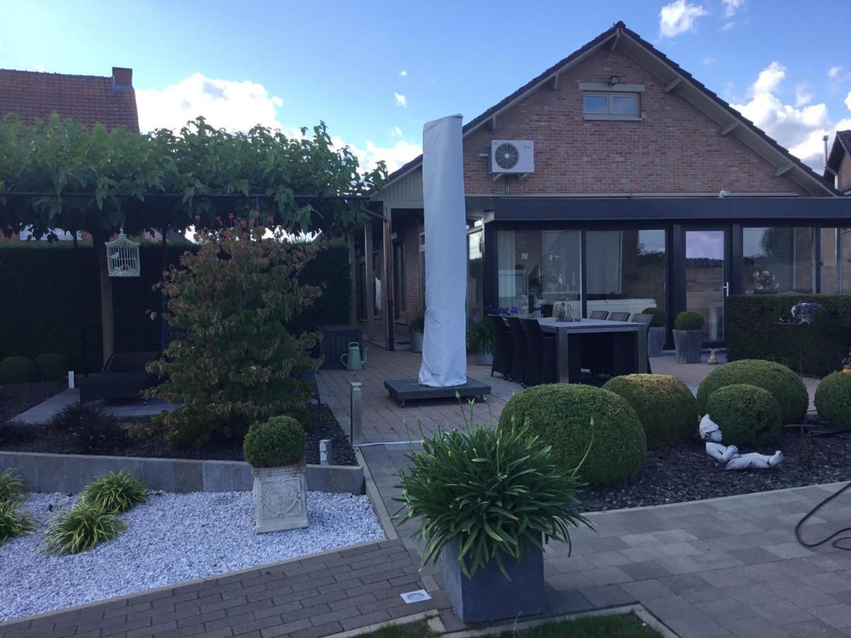 Ferienwohnung De achtertuin Maasmechelen Exterior foto