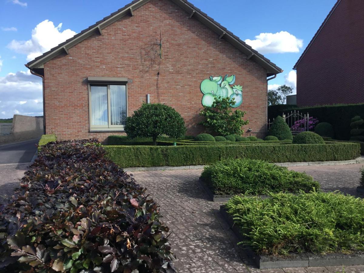 Ferienwohnung De achtertuin Maasmechelen Exterior foto