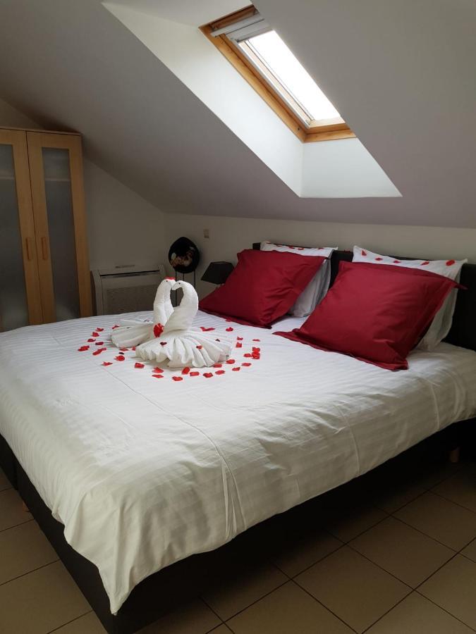 Ferienwohnung De achtertuin Maasmechelen Exterior foto