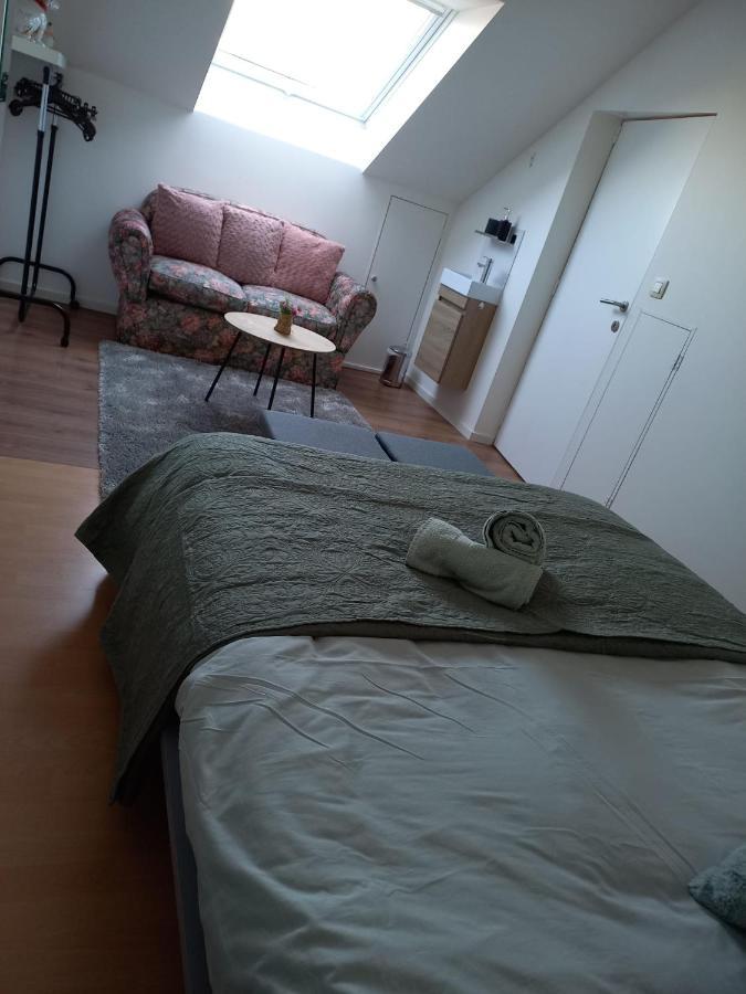 Ferienwohnung De achtertuin Maasmechelen Exterior foto